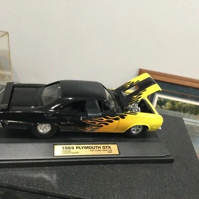 Tootsietoy 1969 cuerpo duro Plymouth GTX 1:32 con estuche ver descripción Foto 1 de 4