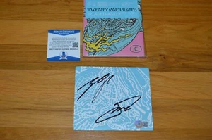 Twenty One Pilots ~ Tyler Joseph / J Dun signierte "Scaled & Icy" CD ~ Beckett Echtheitszertifikat - Bild 1 von 5