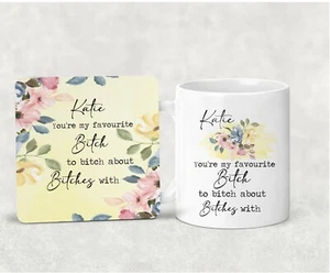 Set Tazza e Sottobicchiere Personalizzato Migliori Amici Lavoro Collega Regalo Fav Cagna Scherzo - Foto 1 di 2