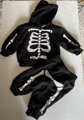 Miniwear Halloween Black Hooded Fleece Skeleton 2 Piece Sweatsuit Sz 6-9 M - Image 1 of 4