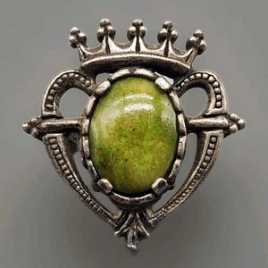 Vintage Miracle Luckenbooth Brooch Green Glass Kilt Pin Cloak Celtic Crown Heart - Picture 1 of 5