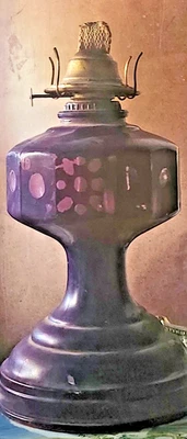 Quemador de lámpara de aceite vintage de Eagle - Base grabada decorativa Foto 1 de 3