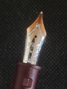 Montblanc 146 Burgundy Fountain Pen Parts, Nib + Color + Feeder Mint Condition - Picture 1 of 17