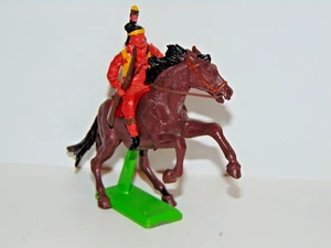 BRITAINS DEETAIL MOUNTED APACHE with rifle - Picture 1 of 6
