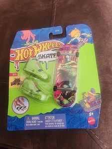 Hot Wheels Skate Tony Hawk "ROCKIN REPTILE" Fingerboard mit Schuhen 3/5 - Bild 1 von 2