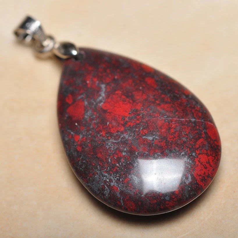 Colgante Extremadamente Rojo Piedra de Sangre Natural Jaspe 925 18K WG Cierre 1.5" #P13126 Foto 1 de 1