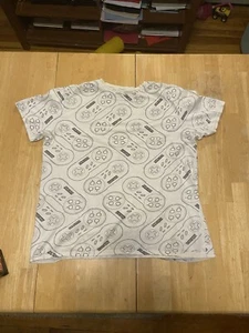 Super Nintendo 2019 Large T-Shirt Game Controller All Over Print - Bild 1 von 3