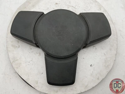 1978-1986 Porsche 911, 78-82 928 три спицы гудок подушечка 9113478590070B 124972 - Изображение 1 из 4