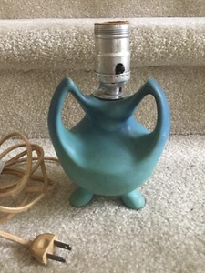 Van Briggle Pottery Blue Lamp Tri-Handled & Footed MCM Style FREE SHIPPING - Picture 1 of 13