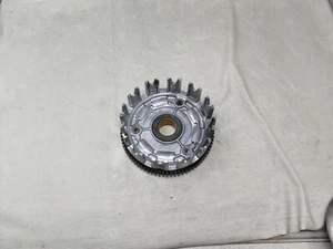 Cesta de embrague 77 Yamaha TT500 TT 500 engranaje de transmisión principal Asy - Imagen 1 de 6