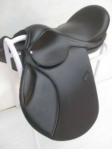 Treeless GP (jumping) Horse Saddle Black Leather premium quality 17" inch/ - Picture 1 of 4