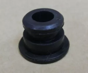 Ersatzteil Gummideckel klein Differential Carbon Fighter Verbrenner Buggy 1:6 - Bild 1 von 2