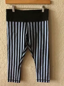 Lululemon Lavender Purple Black Stripe Crop Pants size 6 - Picture 1 of 7