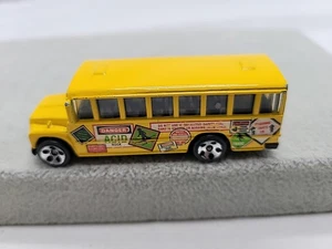 Hot Wheels 1988 Serie Segnali Misti Scuolabus Giallo 1:64 - Foto 1 di 15