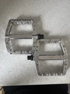North Shore Billet Daemon silver MTB Pedals - Picture 1 of 7