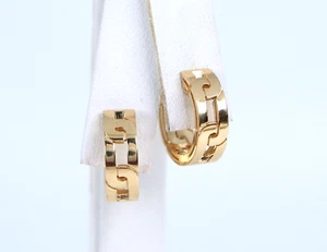 $3,340 Roberto Coin Navarra 18K Yellow Gold Link Chain Small Hoop Earrings - Picture 1 of 11