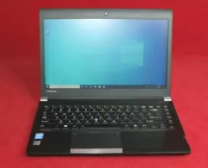 LAPTOP TOSHIBA PORTEGE R30 INTEL CORE I5 2.6GHZ 8GB 128GB SSD DVDRW WEBCAM HDMI - Picture 1 of 3