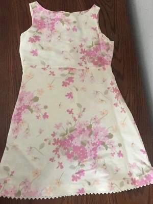 Vestido GAP Kids Rosa Floral Lino/Rayón Talla S 5-6 Nuevo sin Etiquetas Foto 1 de 4