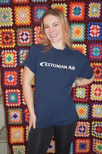 Estonian Air DEFUNCT vtg Airline t shirt Men's Medium S/M - Bild 1 von 3