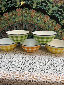 4 VINTAGE Emaille Emaillegeschirr Schalen Gingham kariert LANDHAUS DEKOR - Bild 1 von 3