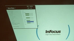 InFocus IN3126 Beamer mit Halterung siehe Bilder funktioniert super WXGA - Bild 1 von 11