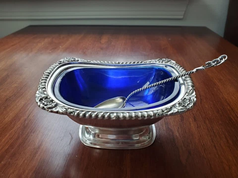 Meriden Sterling Silver Salt Cellar Dish Bowl w Spoon Cobalt Glass Insert 121.7g Cover