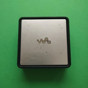 Sony AC-NWUM50 AC WALKMAN Adapter Audio/Video Player 800mA DC USB - Bild 1 von 4