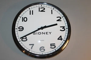 Uhr Wanduhr SIDNEY Ø 31 cm rund silber Edelstahl-Glas-Kunststoff Batterie IKEA - Bild 1 von 6