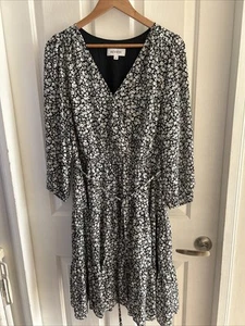 Review Floral Long Sleeve Dress Size 14 Excellent Condition - Picture 1 of 9