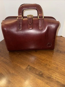 Mulholland Bros Gladstone Bag - Picture 1 of 7