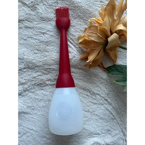 The Pampered Chef Basting Brush Bottle - Picture 1 of 6