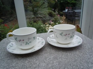 Royal Doulton Expressions Strawberry Fayre Cup & Saucer - Excellent - Picture 1 of 8