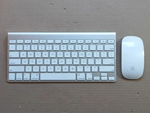 Apple Wireless Keyboard and Magic Mouse Combo (A1314/A1296) - Afbeelding 1 van 6