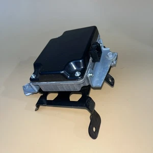 Genuine Mopar Voltage Converter Module 68349348AA - Bild 1 von 6