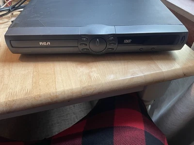 RCA DVD-плеер RC5225P TruSurround Dolby цифровой на запчасти непроверенный - Изображение 1 из 4