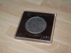 Isle of Man 1952 - 1977 Silber Jubiläumskrone im Etui, Sammlermünze - Bild 1 von 2