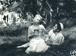 BIBI ANDERSSON  PER SJÖSTRAND SMULTRONSTÄLLET 1957 PHOTO ORIGINAL  #2  BERGMAN - Picture 1 of 2