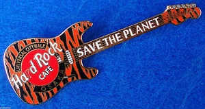UNIVERSAL CITYWALK OSAKA *TIGER SKIN* FENDER STRAT GUITAR Hard Rock Cafe PIN - Picture 1 of 1