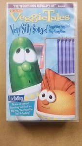 VEGGIE TALES - VERY SILLY SONGS! - VHS Video Cassette - Picture 1 of 3
