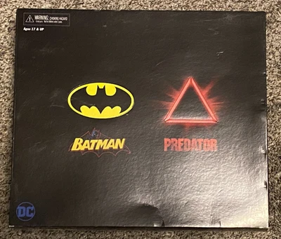 Figura de acción DC Comics Batman vs Predator paquete de 2 NECA SDCC 2019 exclusiva  Foto 1 de 3