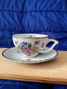 Unmarked China Tea Cup and Saucer w/Pansies and Gold Accents - Picture 1 of 9