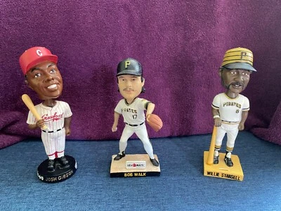 1 Pittsburg Crawford 2003 & 2 Pittsburg Pirates 2007 & ?  Bobble Heads - Image 1 of 4