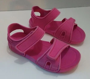 Gap Big Kids Girls Pink Water Shoes Sandals Straps Size 9/10 Clearance  - Picture 1 of 7