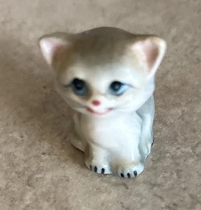Estatuilla miniatura gatito gato atigrado de colección Bone China Japón baratija juguetona - Imagen 1 de 11