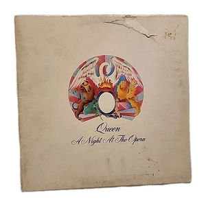 Queen A Night At The Opera 1975 1st Edition Elektra 7E-1053 Embossed A5 B1 11-11 - Foto 1 di 23