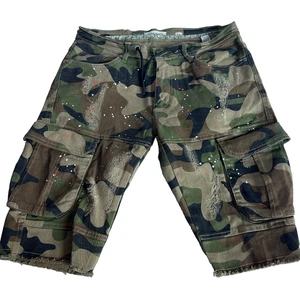 Pantalones cortos de mezclilla camuflados empalmados para hombre FWRD DENIM & CO. talla 32 - Imagen 1 de 10