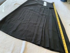 Schwarzer Midirock für Damen neu mit Etikett Kisidoo. "  Größe M. SKU 2884 - Bild 1 von 2