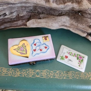 LIMOGES FRANKREICH BOX LIEBESBRIEF JUBILÄUMSKUSS handbemalt Porzellan - Bild 1 von 15