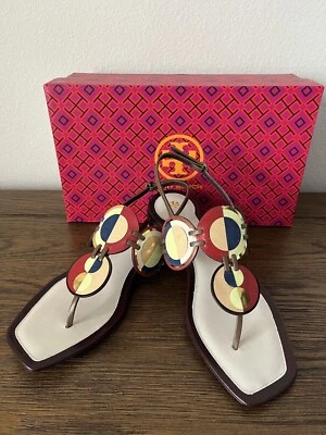 NUEVO EN CAJA $348 Tory Burch DISCO DE MARQUETERÍA Sésamo Tostado/Nuevo Marfil SANDALIA 7 Foto 1 de 4