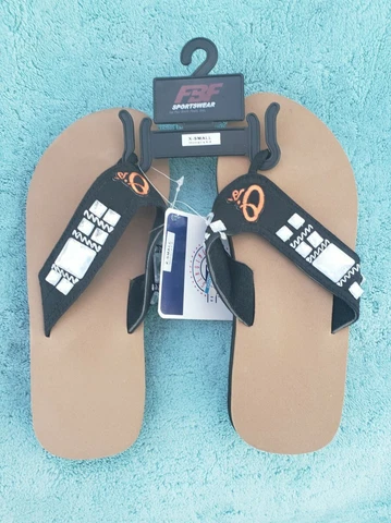 Baltimore Orioles Sandals  Black jeweled Flip Flops women's x-small 5 - 6 NWT Cover